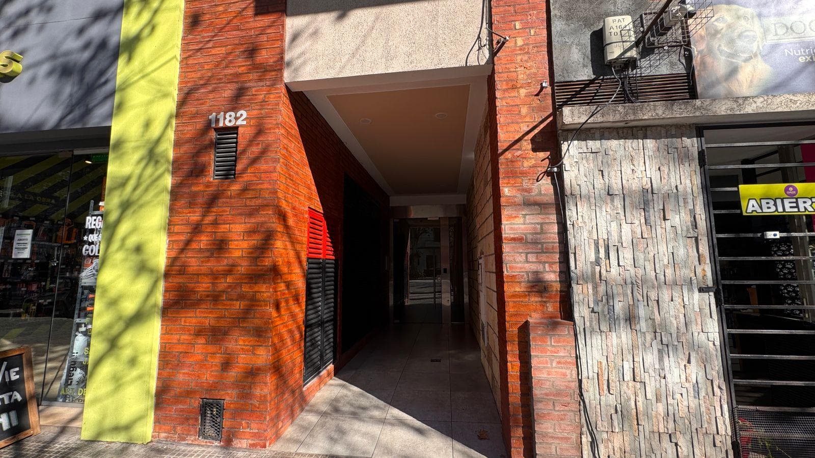 One-room apartment with a partition in Villa Crespo