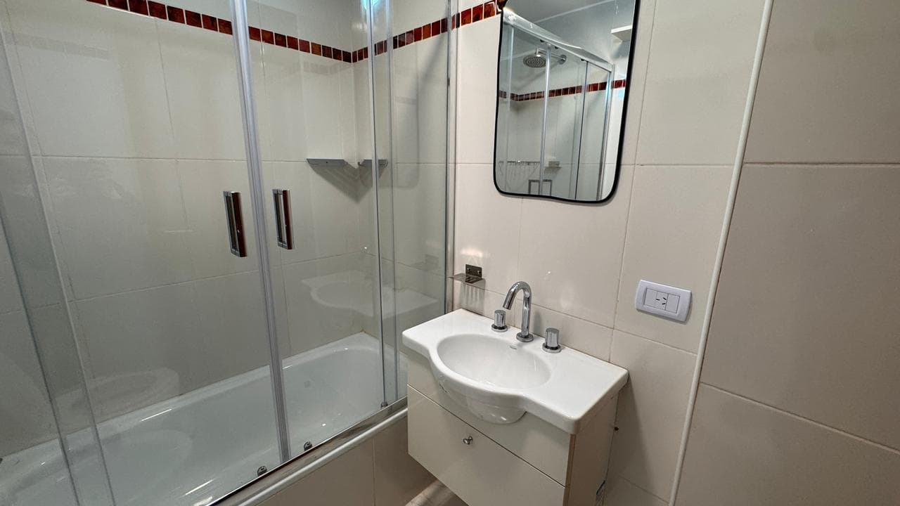 One-room apartment with a partition in Villa Crespo