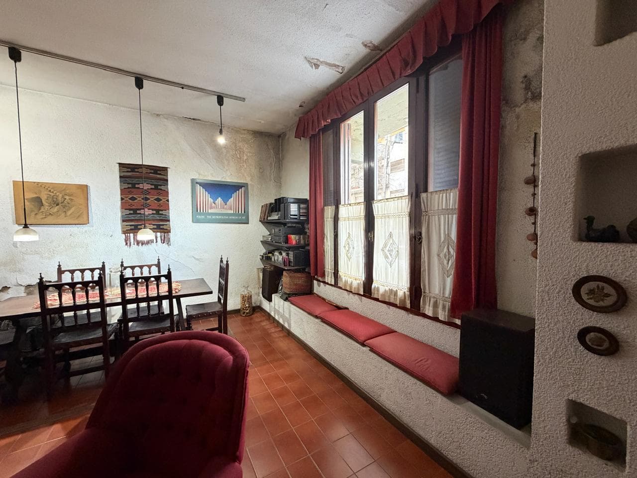 Spacious Lot with a Building in Need of Renovation – For Sale - Vélez Sarsfield
