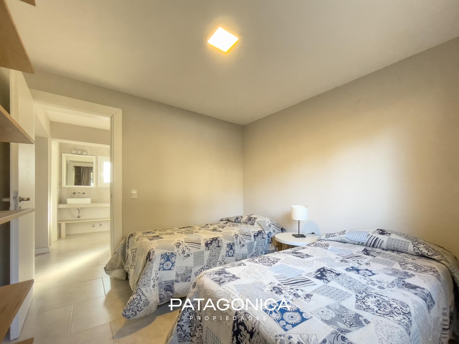 FOR SALE: 126 m² HOUSE, FULLY FURNISHED, WITH VIEWS OF THE HILLS AND A PARTIAL VIEW OF LAGO CORRENTOSO, VILLA LA ANGOSTURA