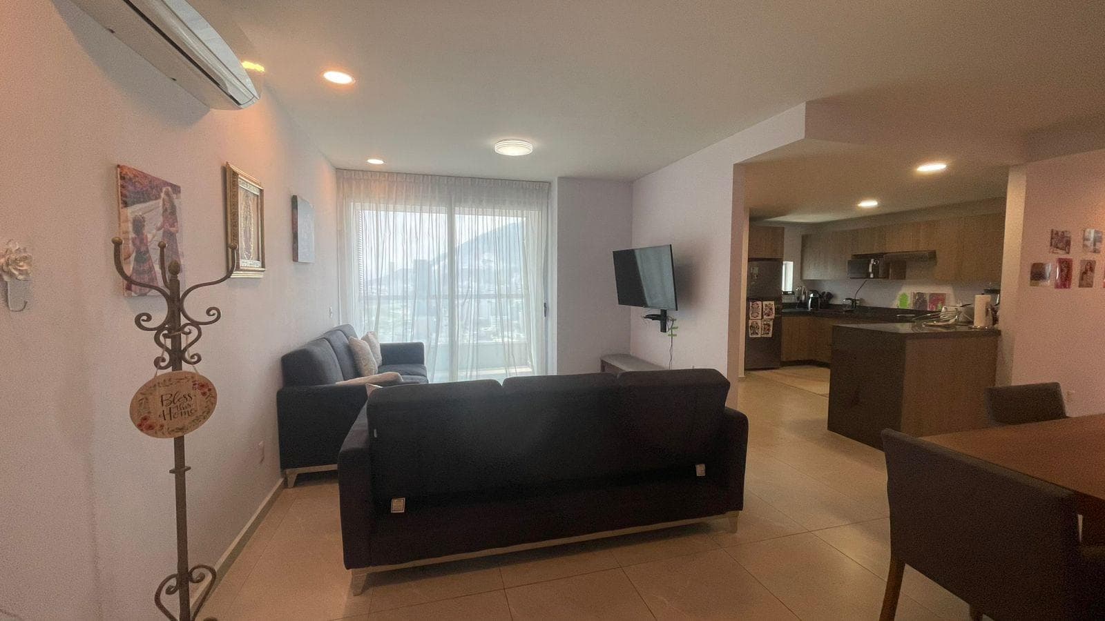 APARTMENT FOR RENT IN TORRE TOP