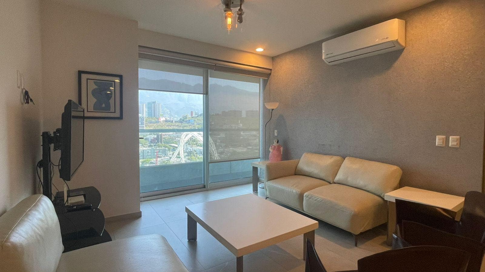 APARTMENT FOR RENT—TORRE TOP