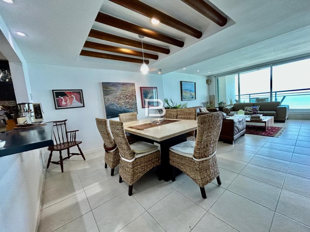 Maralago Oceanfront Apartment for Rent