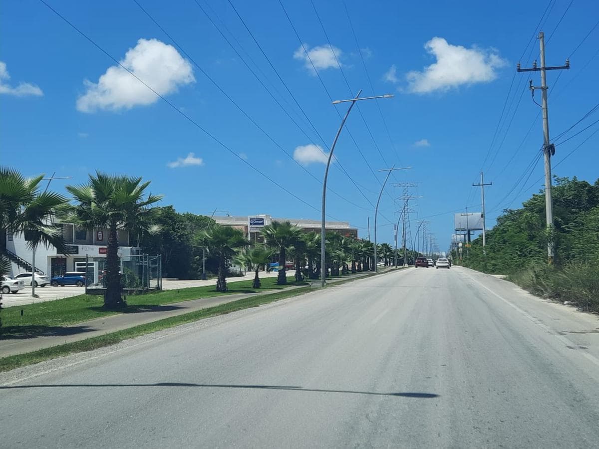 LAND FOR SALE IN CANCÚN BEHIND SUMA CASA HUAYACÁN—2,500 M² WITH HIGH APPRECIATION POTENTIAL