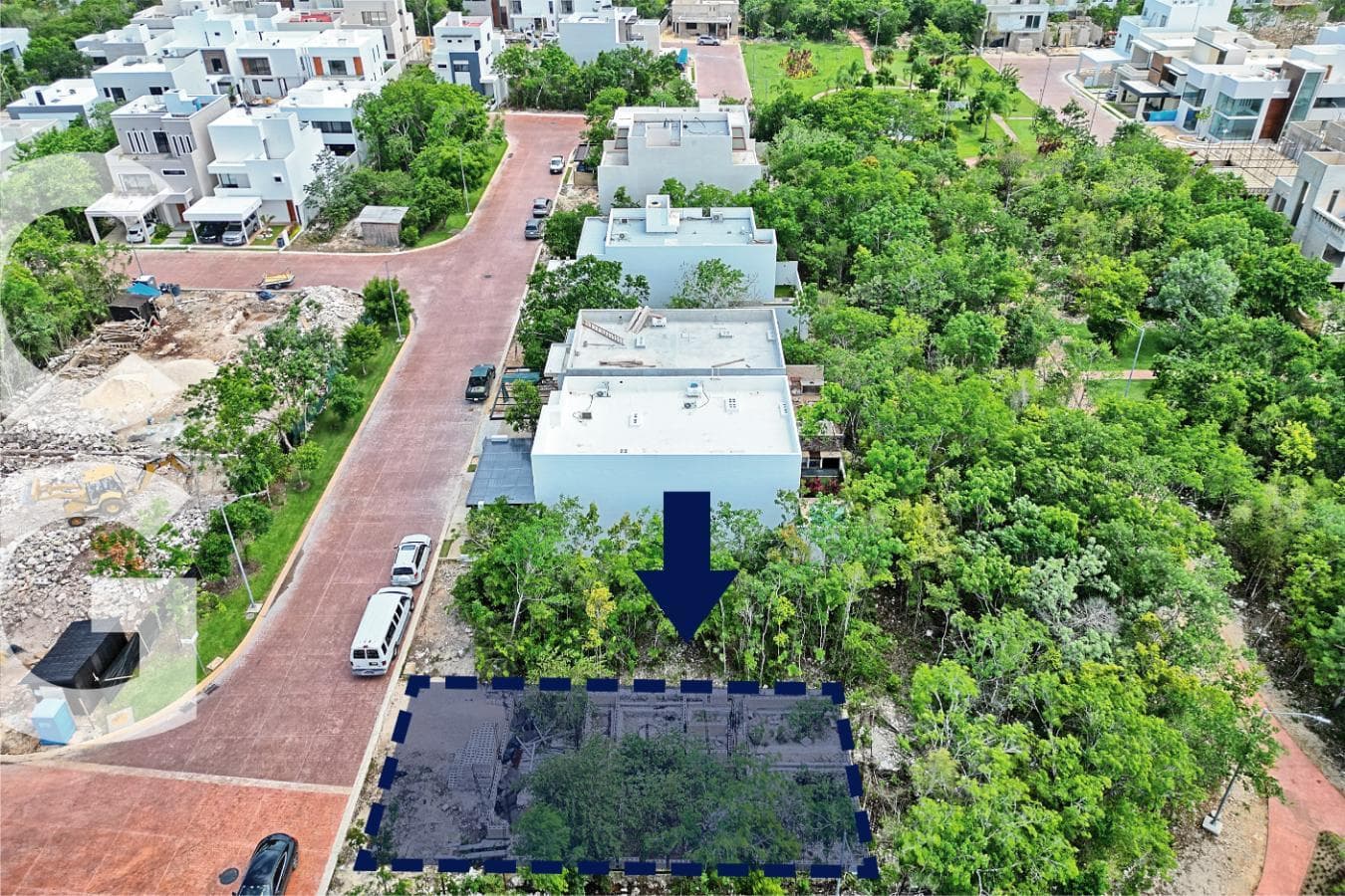 250 m2 Lot for Sale in Cancún in the Vía Cumbres Residential Community