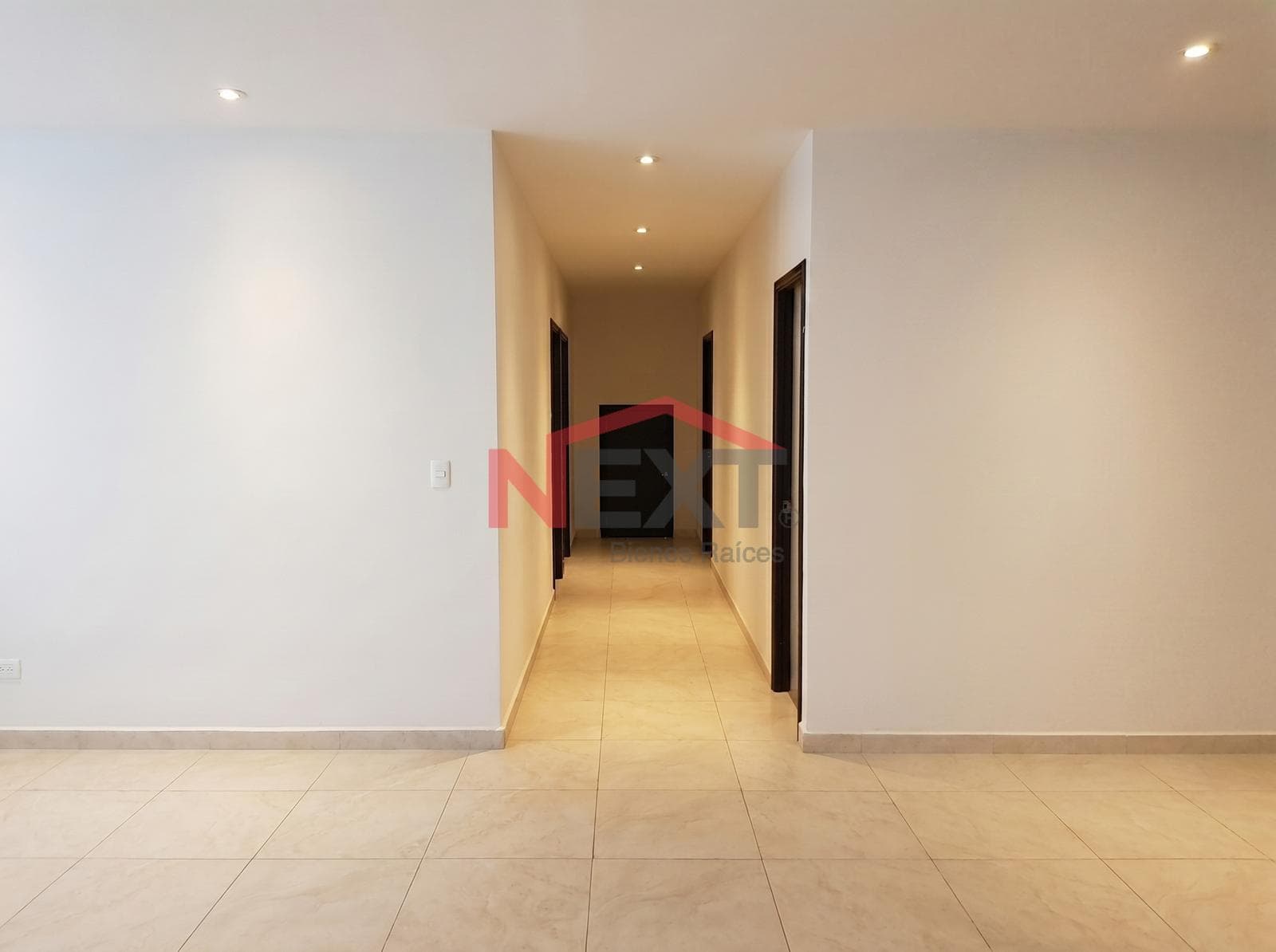 APARTMENT FOR SALE IN SKY PITIC