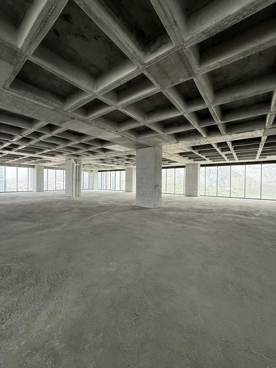 OFFICE FOR SALE/RENT IN SANTA MARÍA