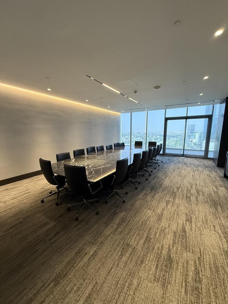 OFFICE FOR SALE IN OBRA GRIS