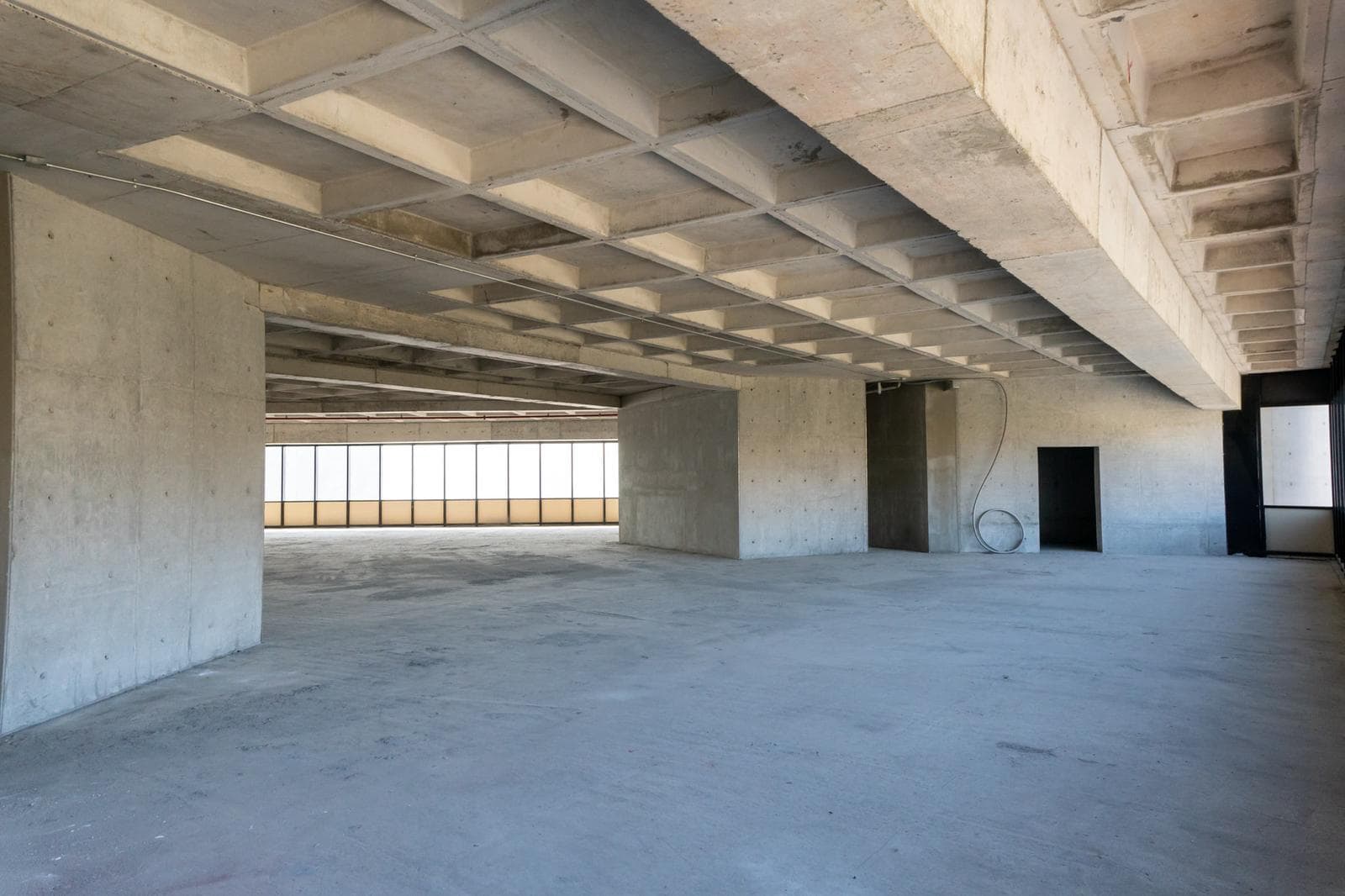 OFFICE FOR SALE/RENT