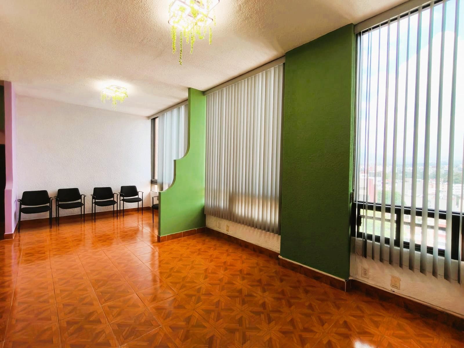 COMMERCIAL OFFICE SPACE FOR RENT IN THE NOCHEBUENA NEIGHBORHOOD