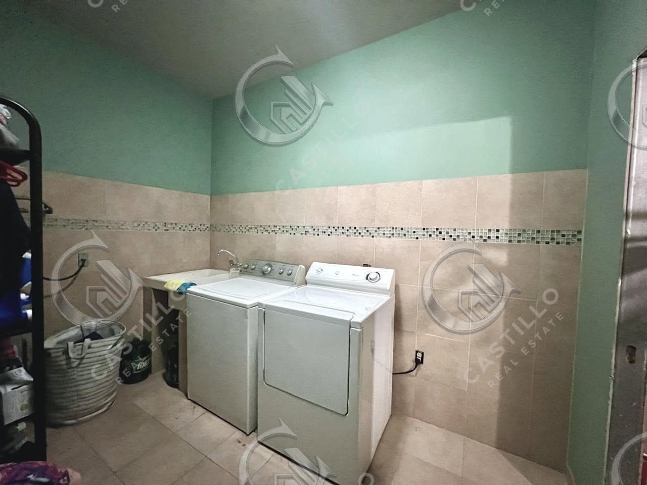 House for Sale in Col. Independencia, Mexicali