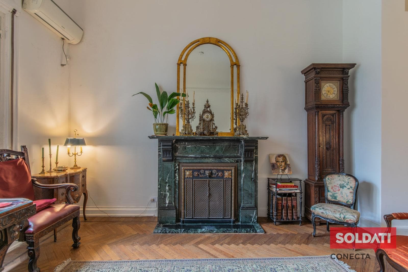 5-Room Apartment for Sale - Recoleta
