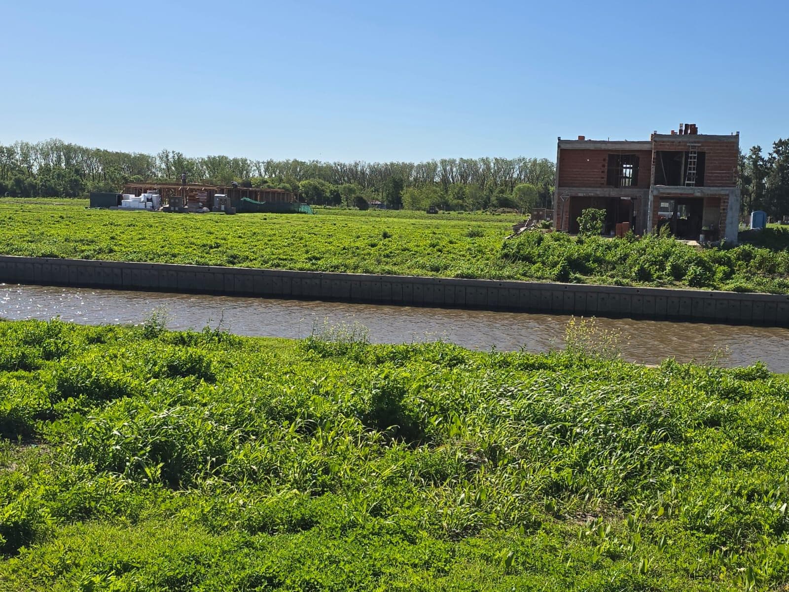 Land - Canal Nautical Neighborhood