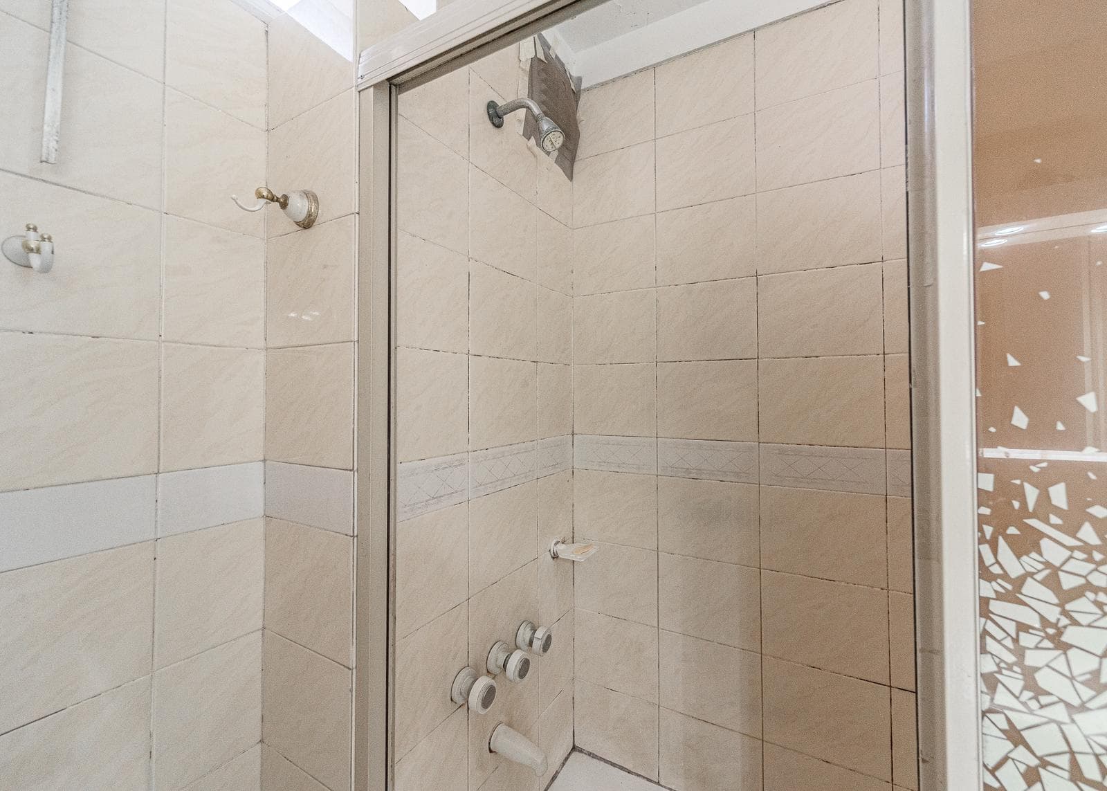 4-room apartment for sale in Almagro with a garage