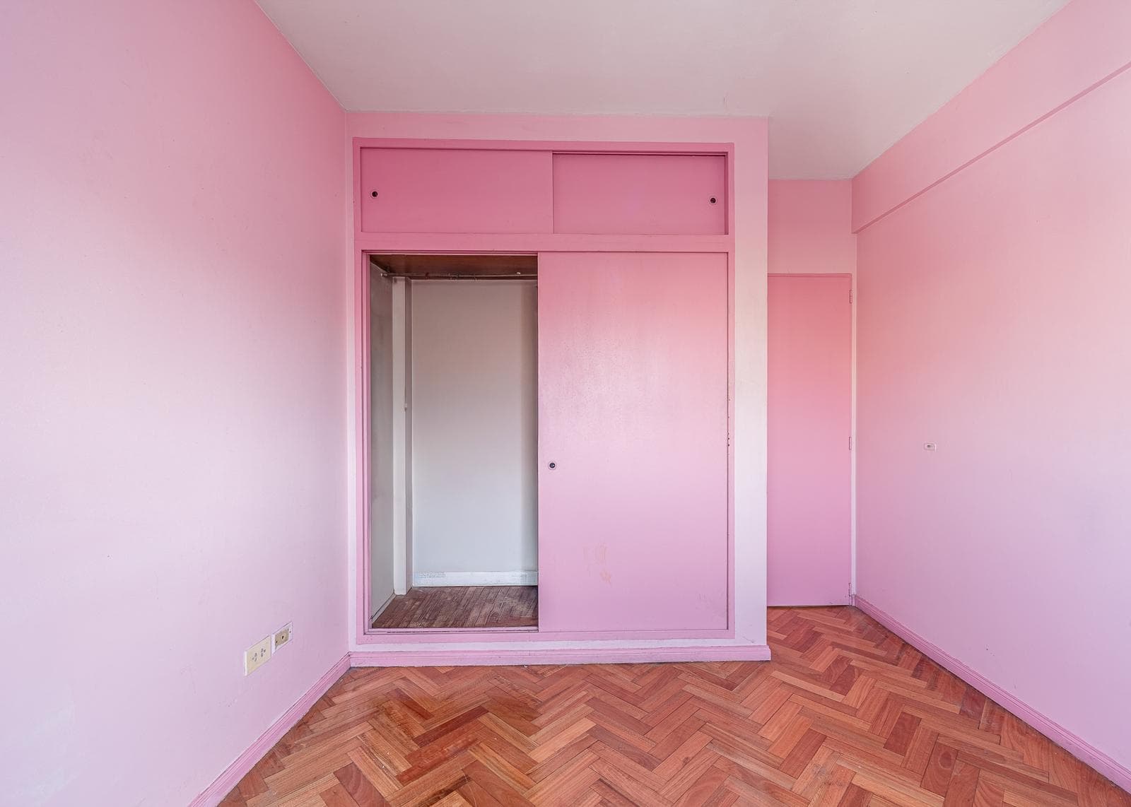 4-room apartment for sale in Almagro with a garage