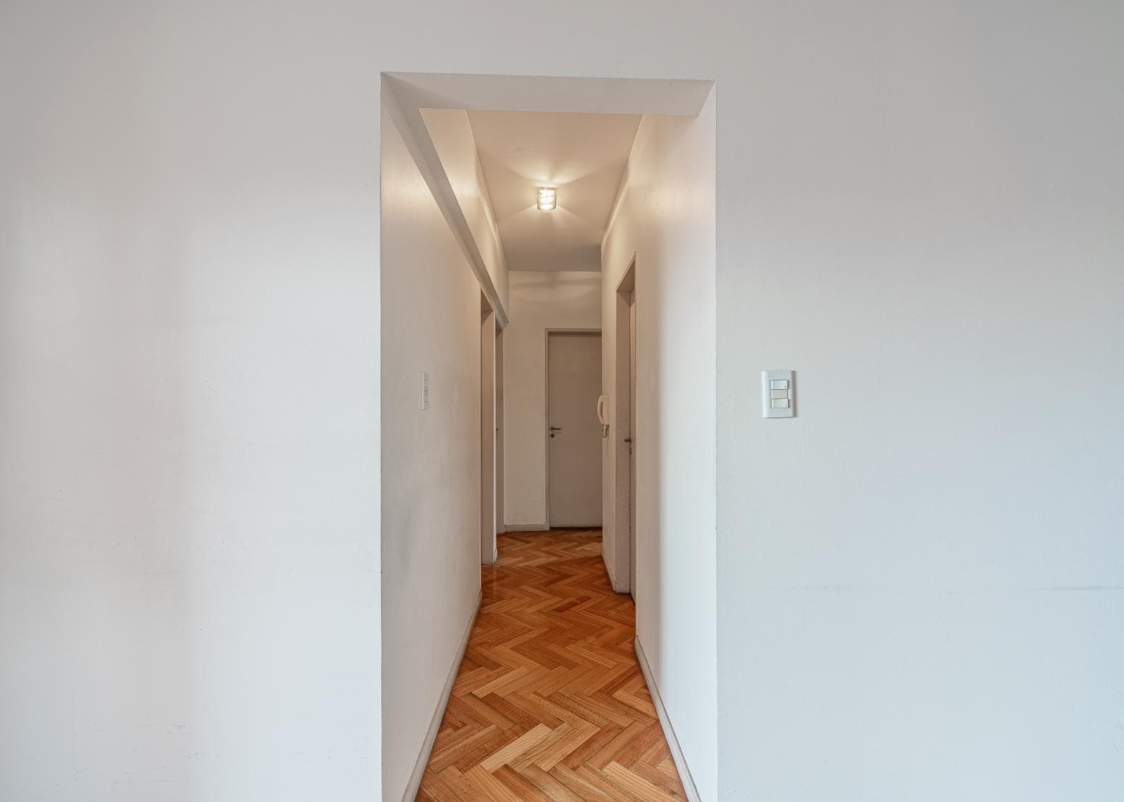 4-room apartment for sale in Almagro with a garage