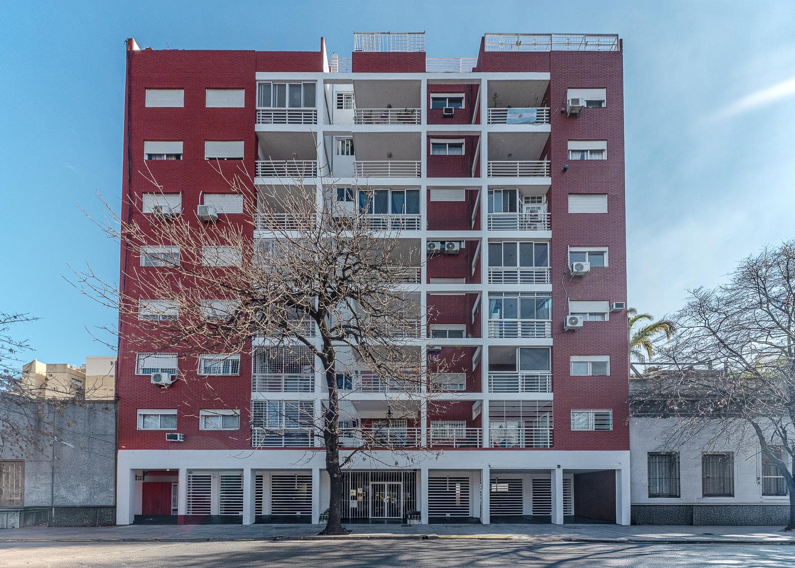 4-room apartment for sale in Almagro with a garage
