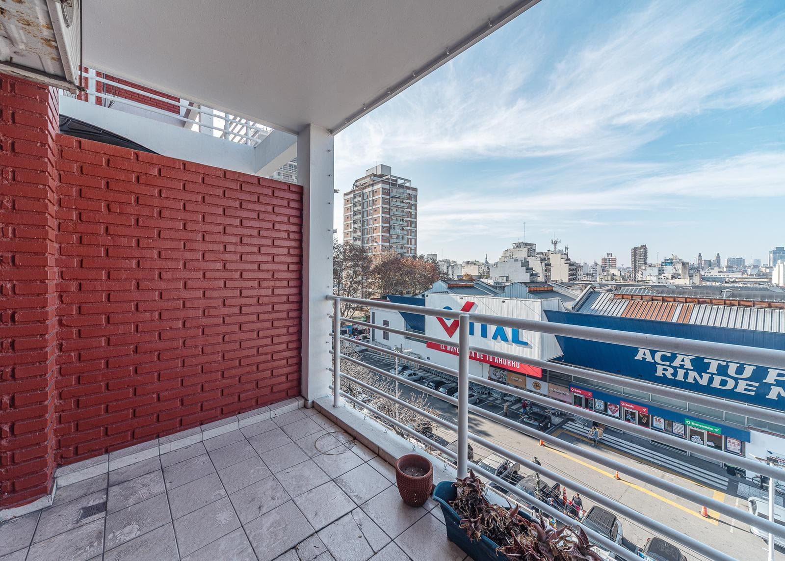 4-room apartment for sale in Almagro with a garage