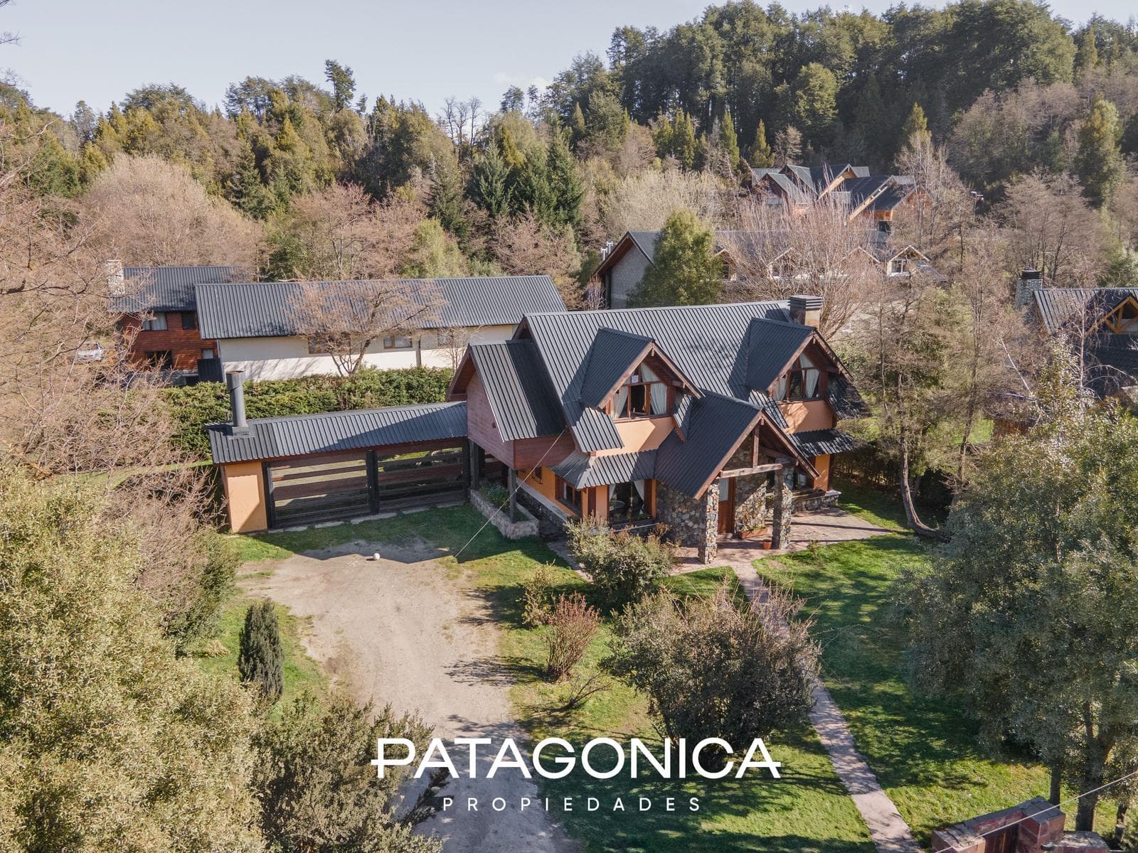 237 m² house with a view of the mountains - El Once neighborhood.