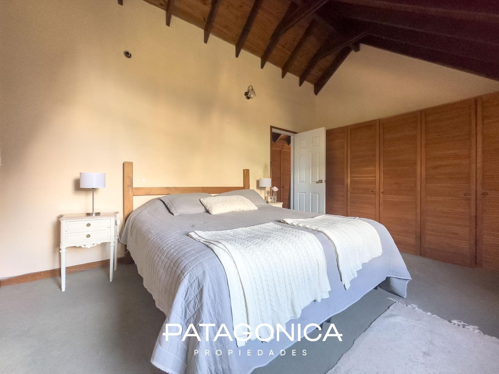 237 m² house with a view of the mountains - El Once neighborhood.