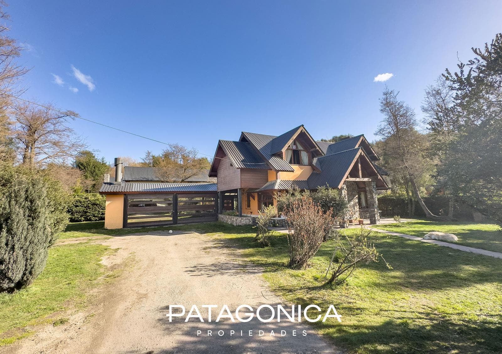 237 m² house with a view of the mountains - El Once neighborhood.