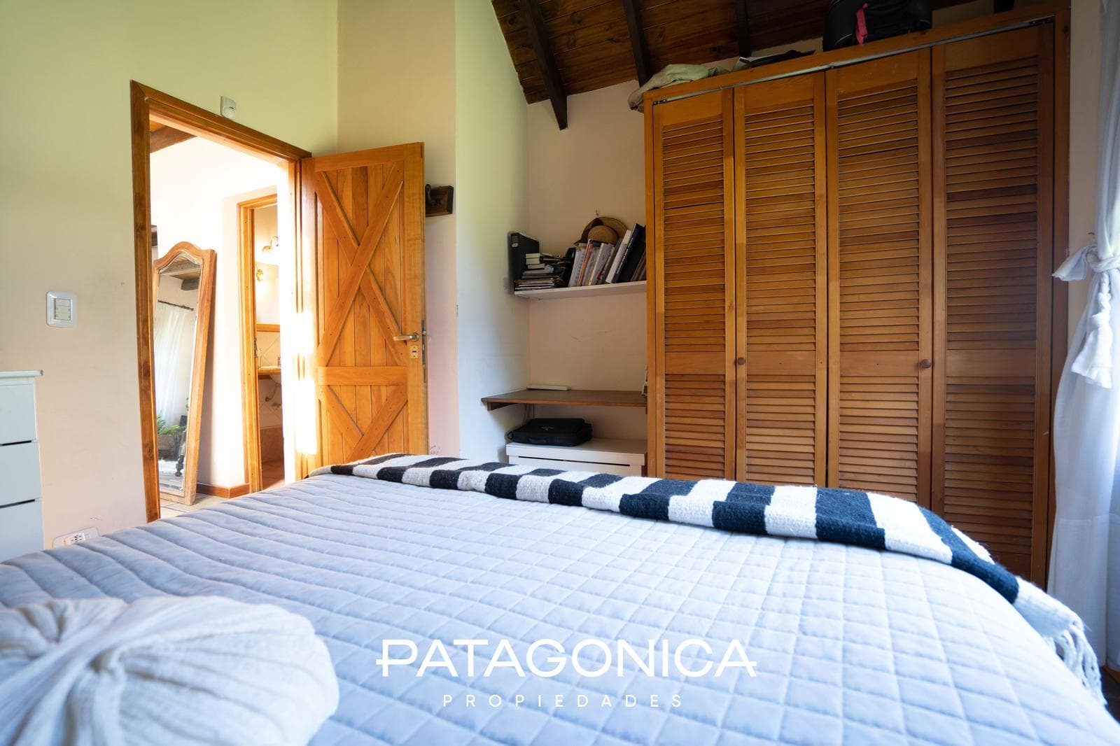 237 m² house with a view of the mountains - El Once neighborhood.