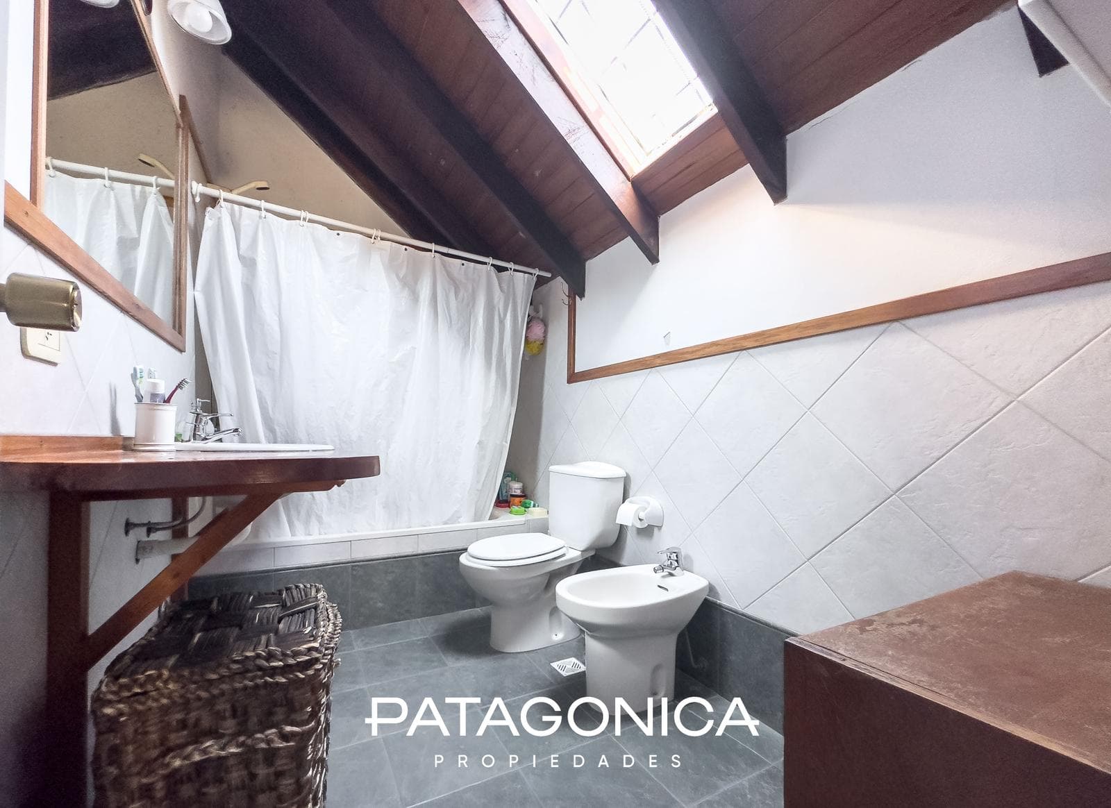 237 m² house with a view of the mountains - El Once neighborhood.