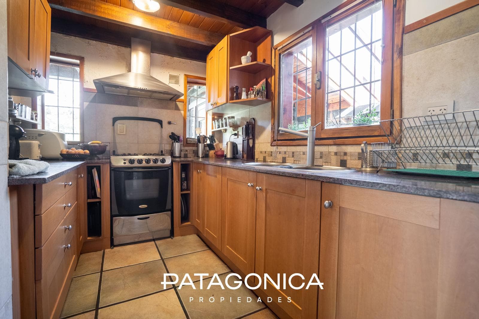 237 m² house with a view of the mountains - El Once neighborhood.