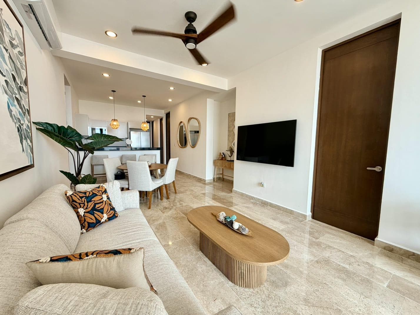 DEPARTAMENTO EN VENTA, 3 RECÁMARAS, AMUEBLADO, FRENTE AL MAR, TELCHAC PUERTO