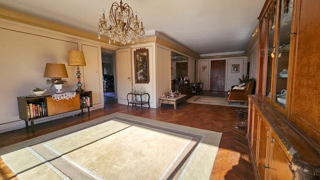 For Sale or Exchange: 4-room apartment with storage room and garage