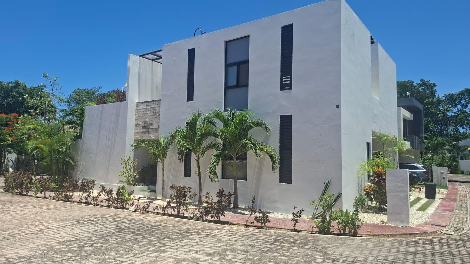 HOUSE FOR RENT: 3 BEDROOMS, BAMBOO FOREST, FURNISHED AND FULLY EQUIPPED