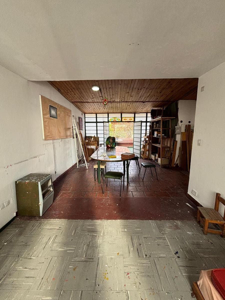 4-room house + apartment/workshop/etc. on the upper floor