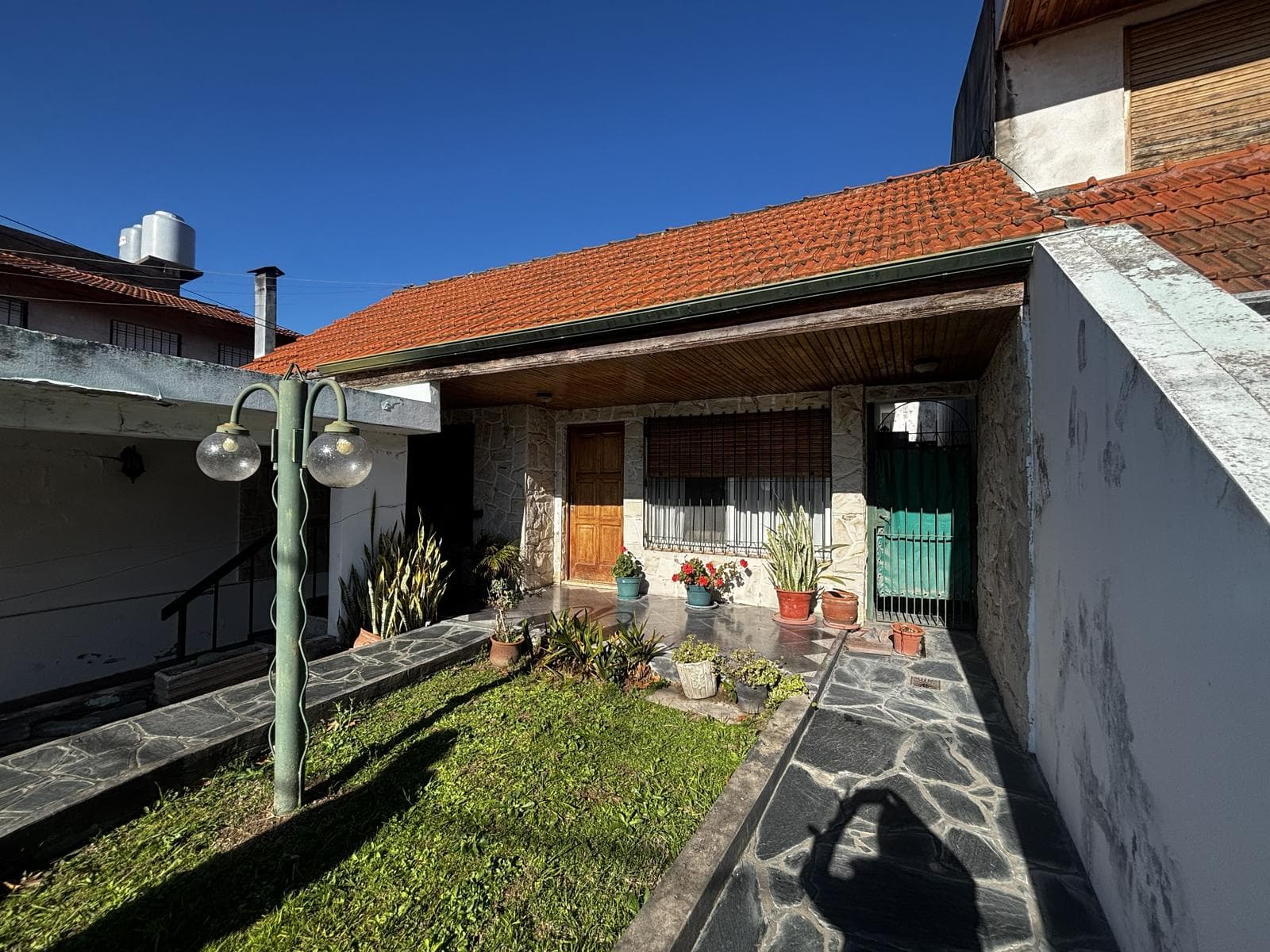4-ROOM HOUSE FOR SALE IN VILLA CRAMER, BERNAL