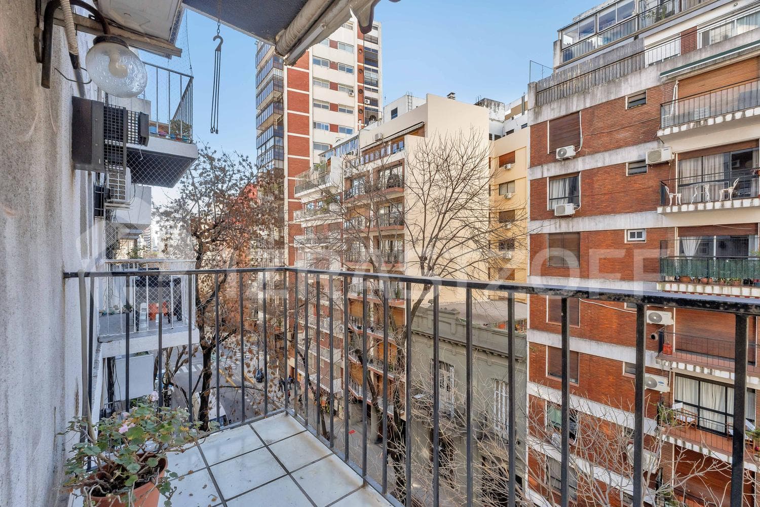 Apartment for sale in Recoleta. Two bedrooms, swimming pool in the building