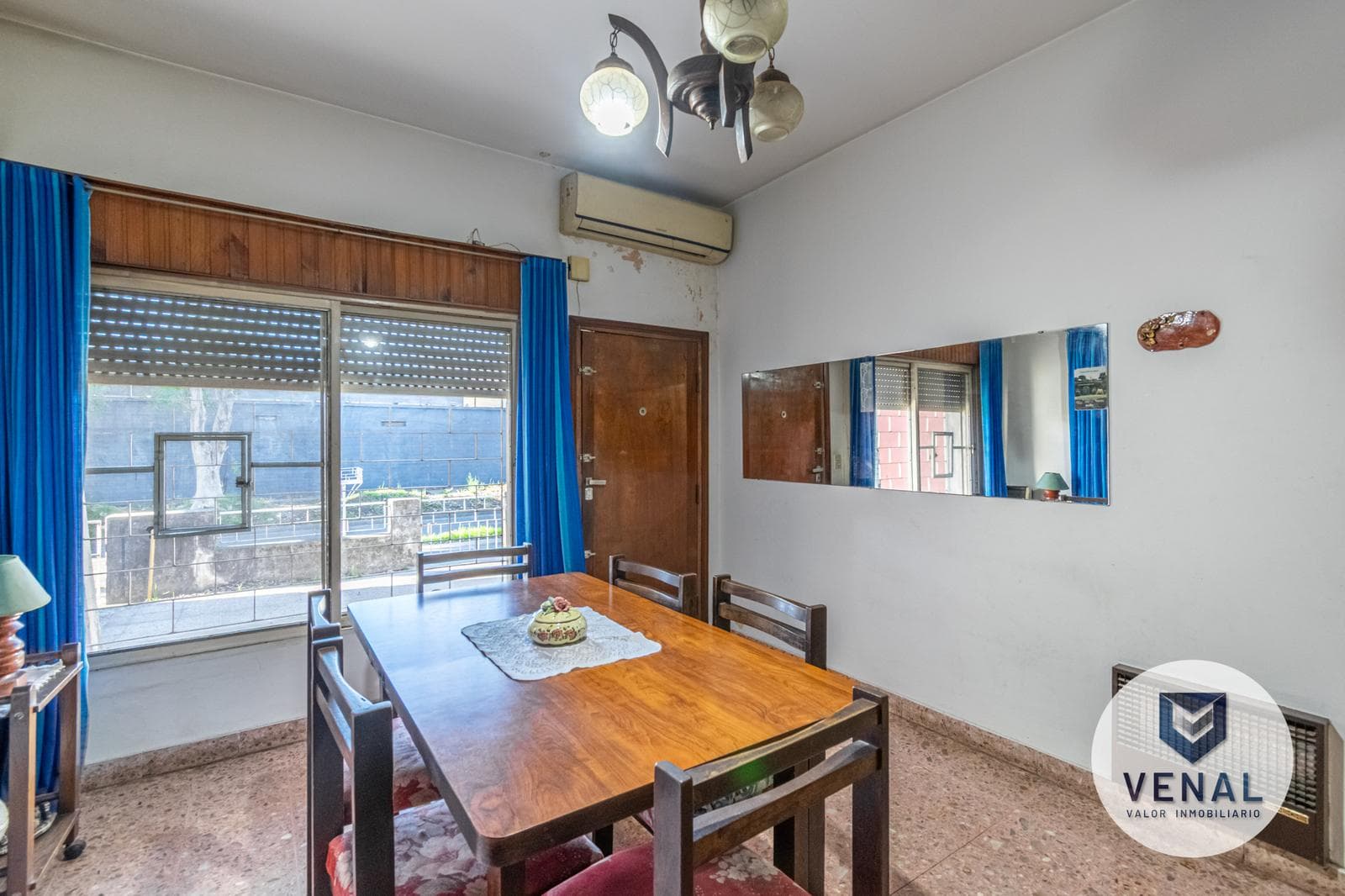 For Sale: 4-room house, 3 bedrooms, patio, terrace, double garage, José León Suárez