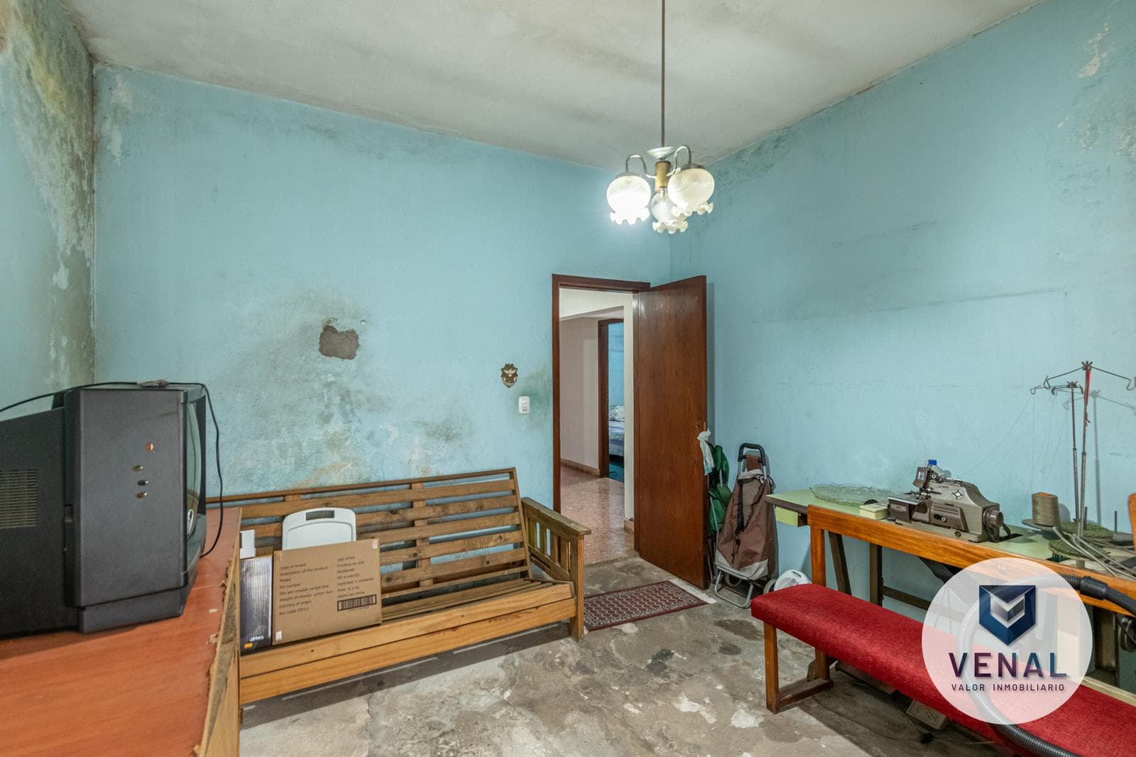 For Sale: 4-room house, 3 bedrooms, patio, terrace, double garage, José León Suárez