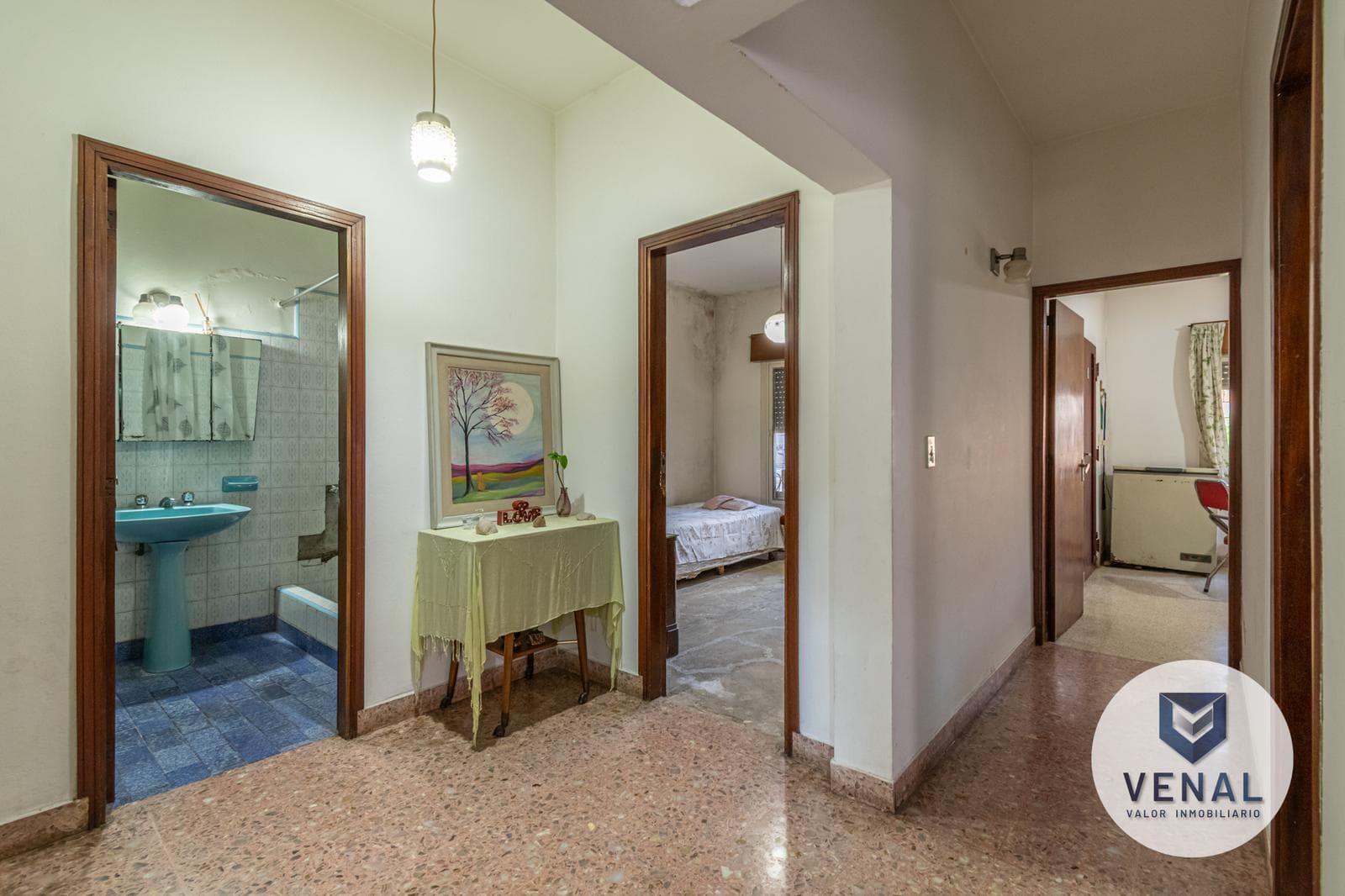 For Sale: 4-room house, 3 bedrooms, patio, terrace, double garage, José León Suárez
