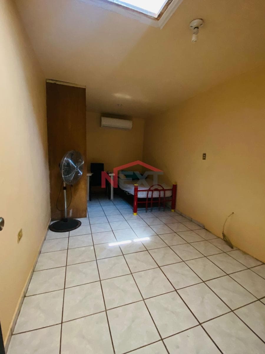 HOUSE FOR SALE IN VILLA BONITA