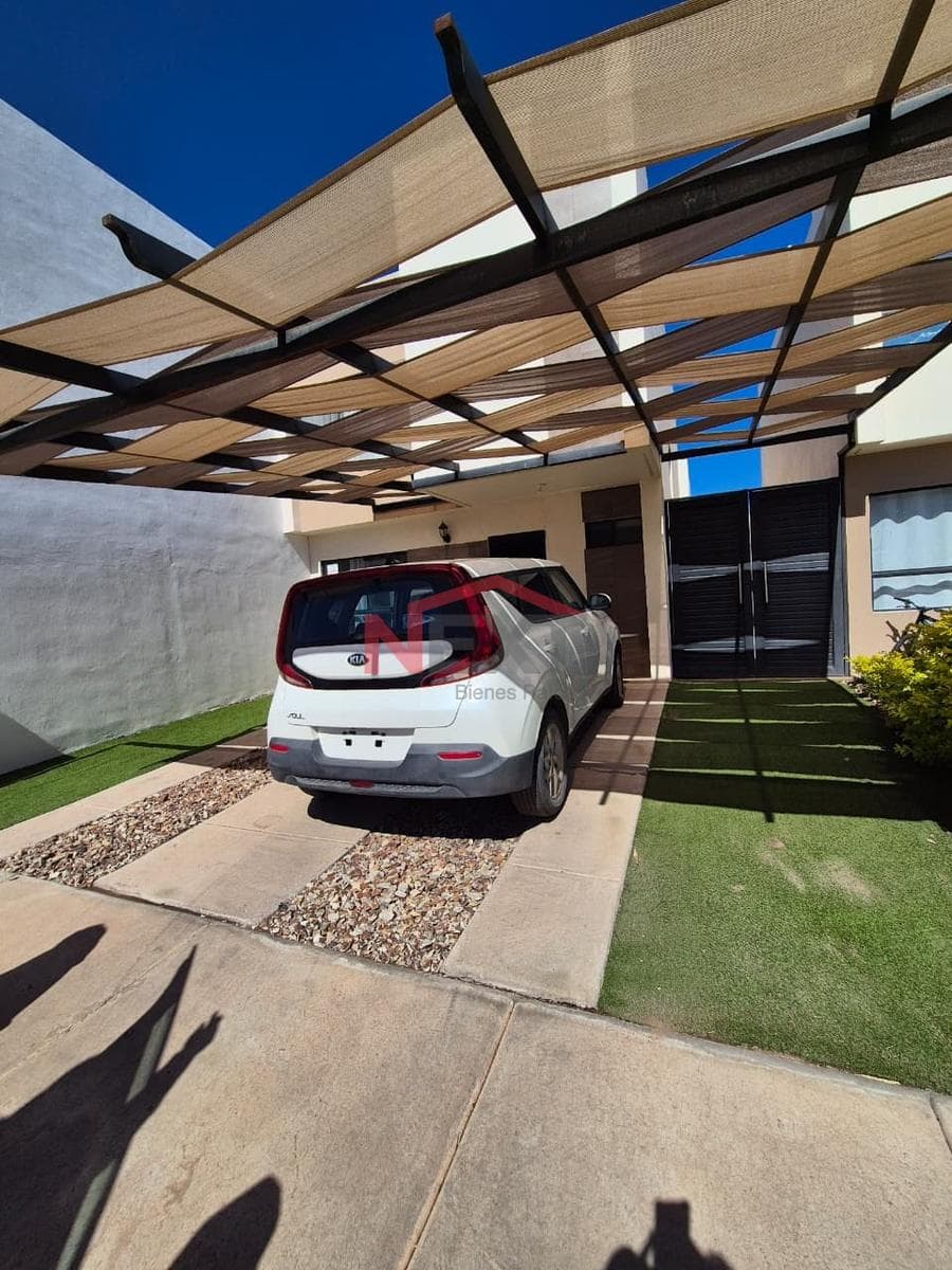 HOUSE FOR SALE IN NAINARI RESIDENTIAL, CATENA SECTION