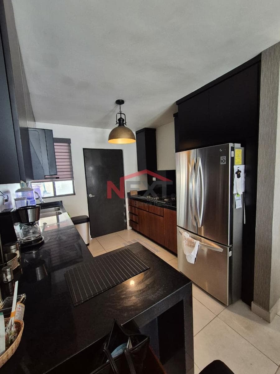 HOUSE FOR SALE IN NAINARI RESIDENTIAL, CATENA SECTION