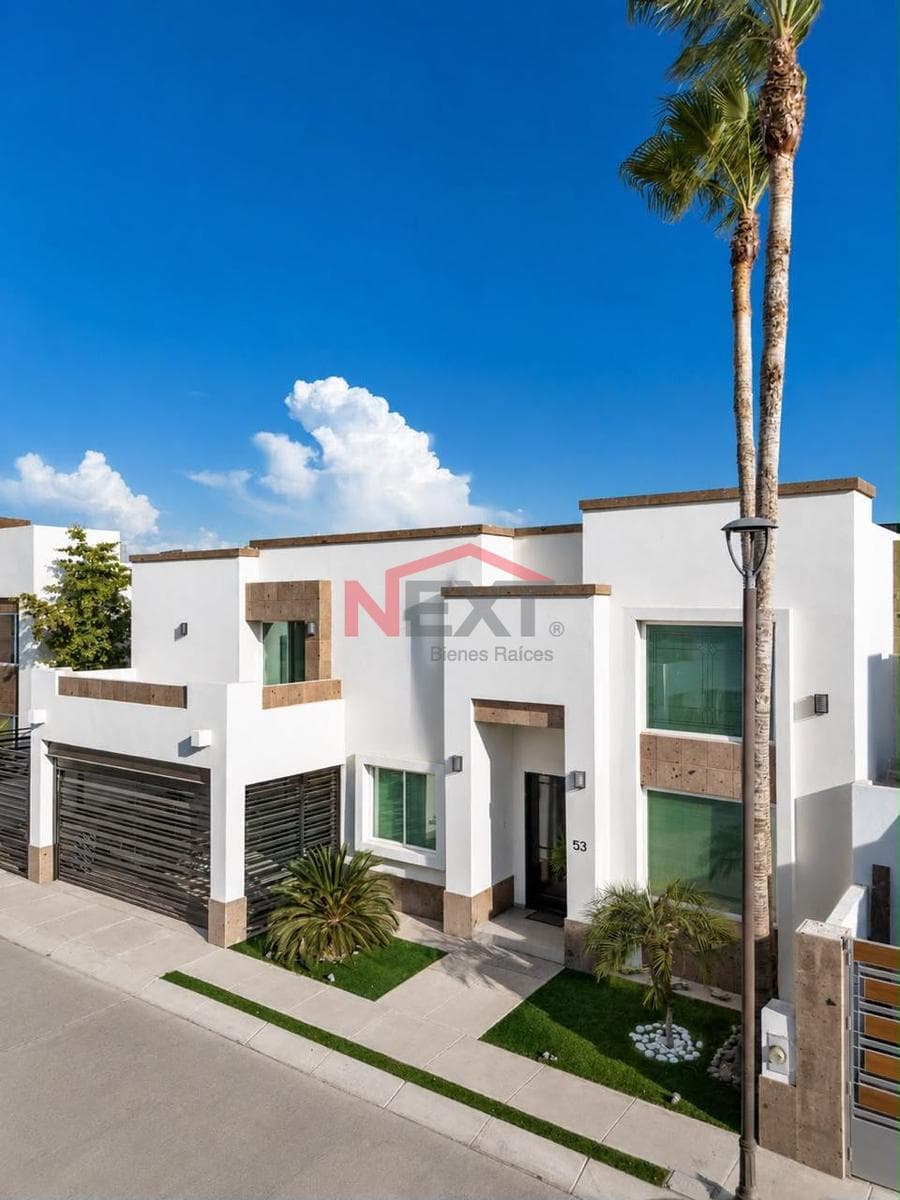 HOUSE FOR SALE IN LA RIOJA RESIDENTIAL AREA