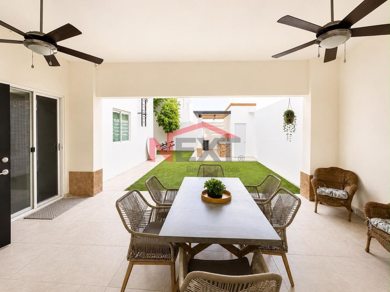 HOUSE FOR SALE IN LA RIOJA RESIDENTIAL AREA