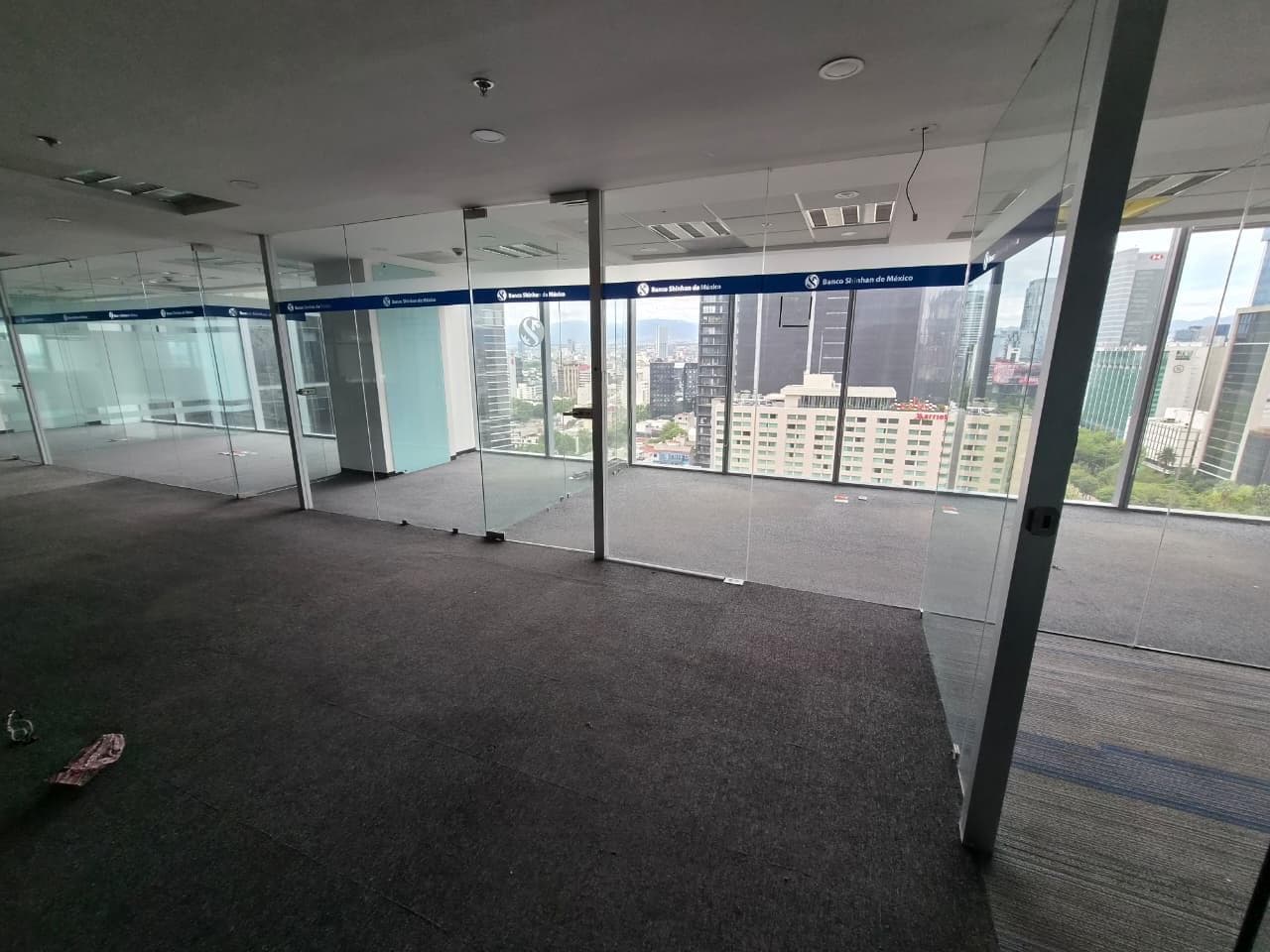 Office for Rent on Paseo de la Reforma