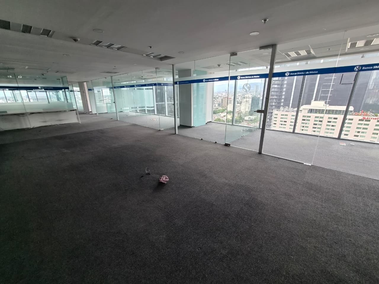 Office for Rent on Paseo de la Reforma