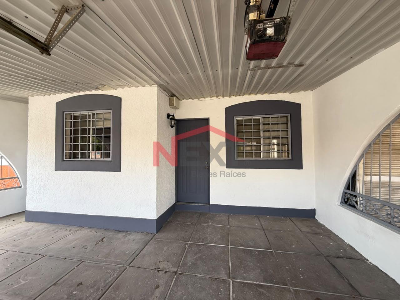 HOUSE FOR RENT IN THE MISION DEL SOL NEIGHBORHOOD