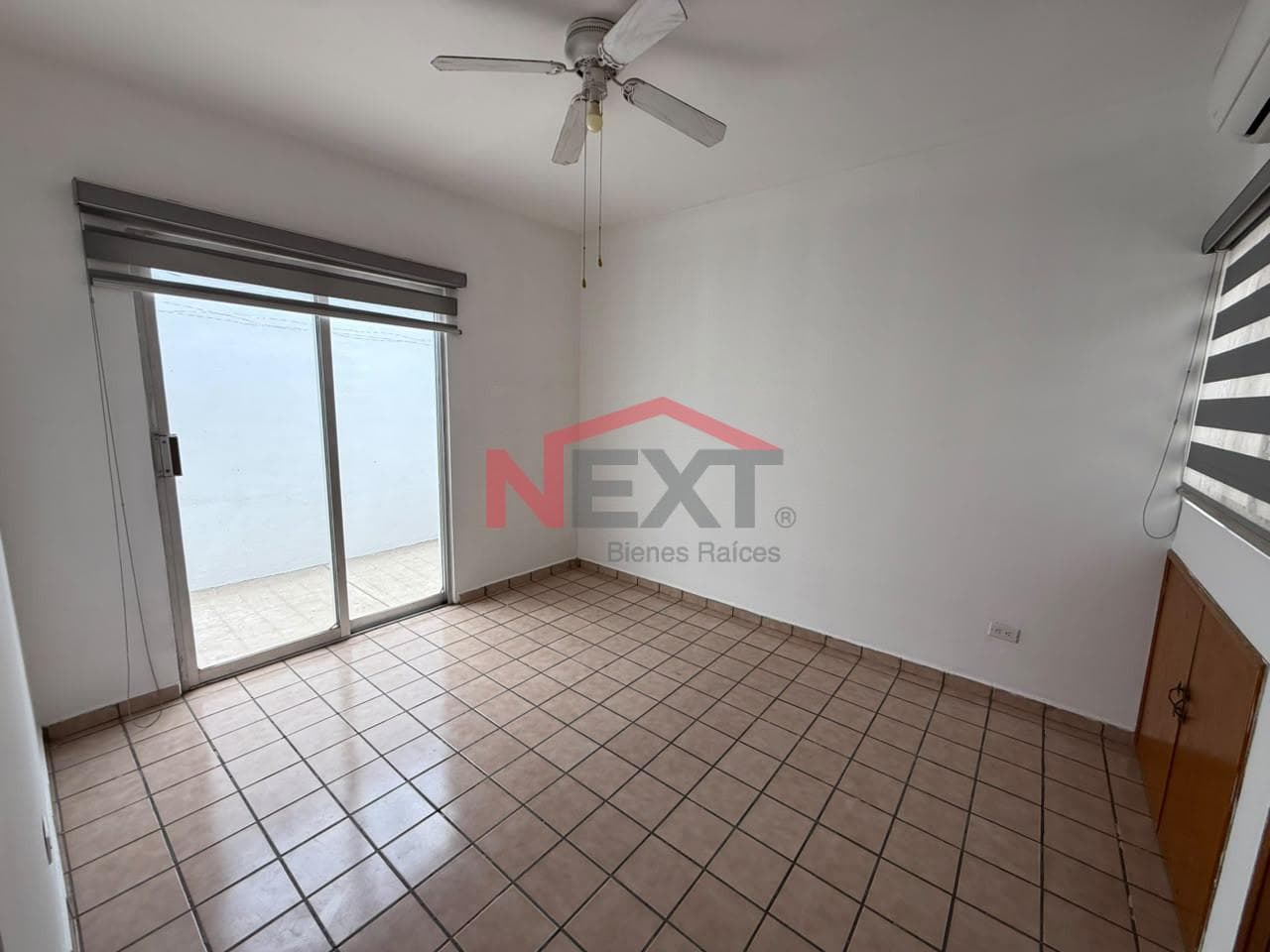 HOUSE FOR RENT IN THE MISION DEL SOL NEIGHBORHOOD