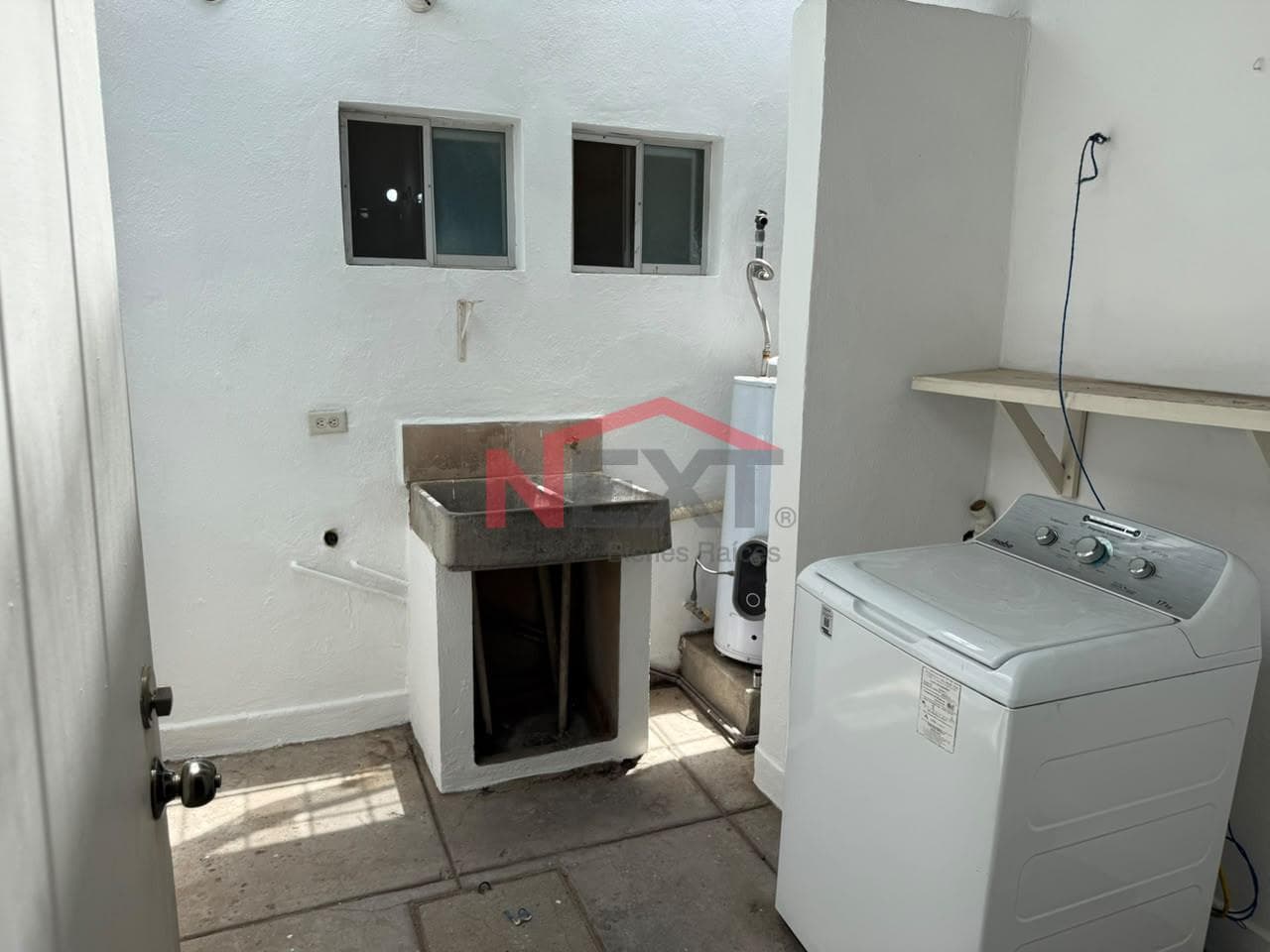 HOUSE FOR RENT IN THE MISION DEL SOL NEIGHBORHOOD