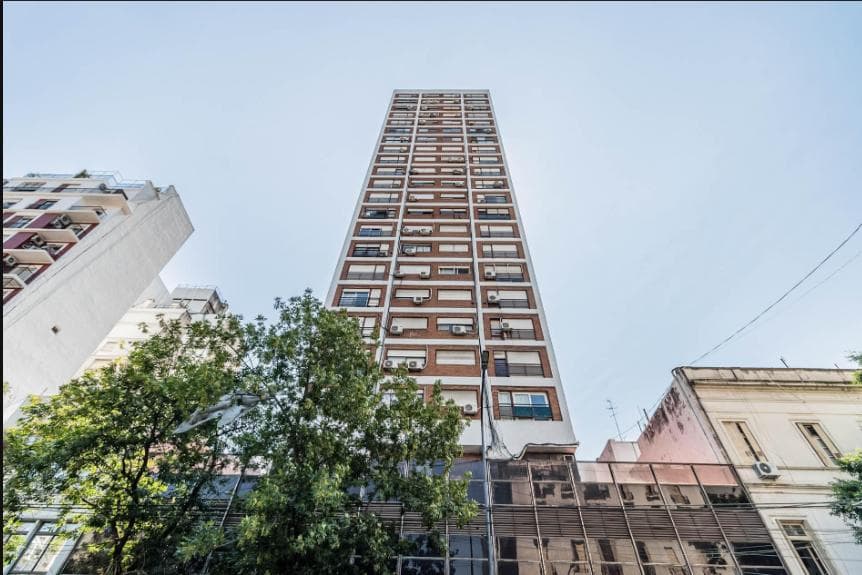 3-Bedroom Apartment for Sale—Mortgage Eligible, Balcony, Laundry Room—Balvanera, Congreso