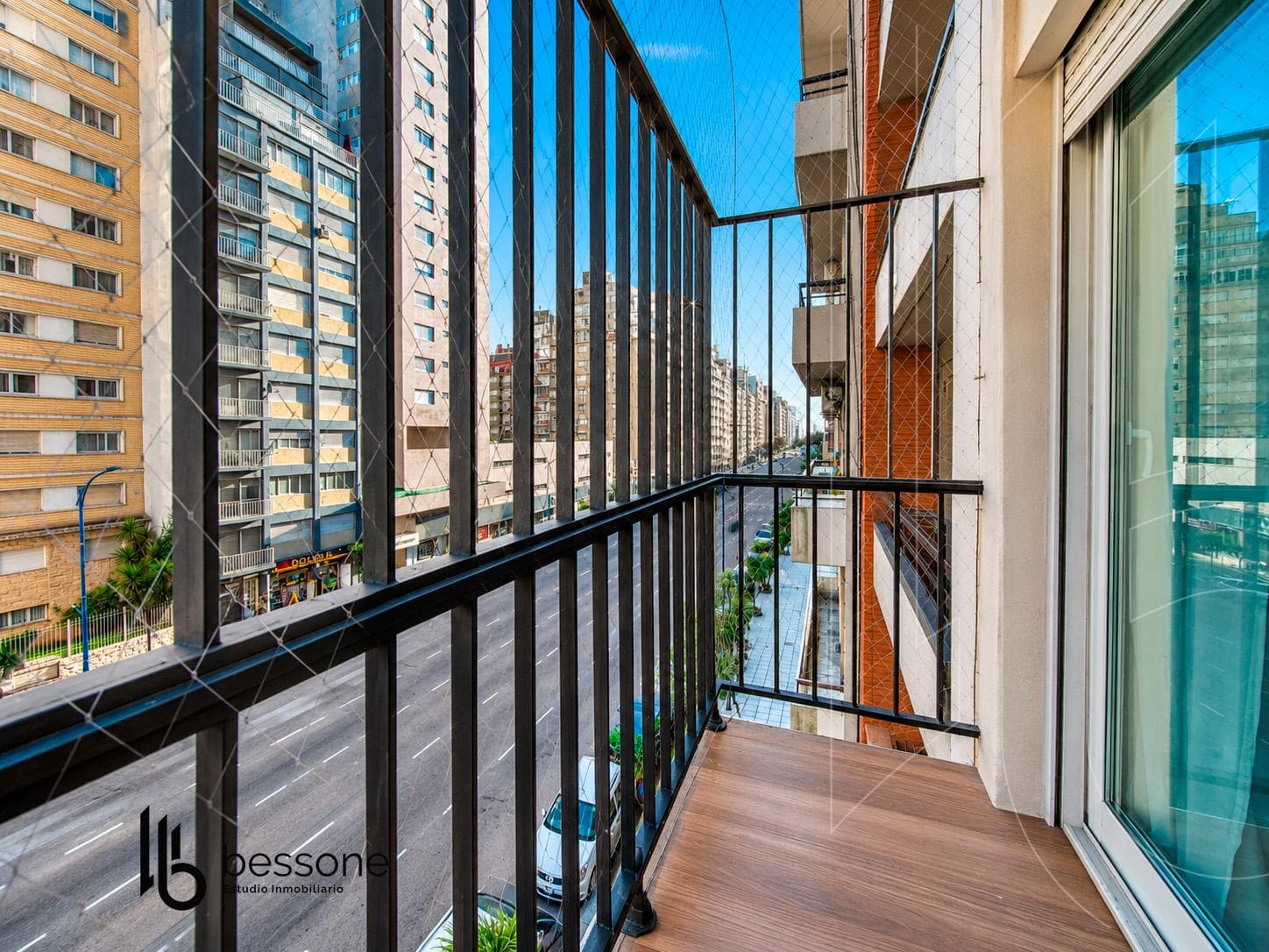 Modern 3-Bedroom Apartment: Excellence - Guemes
