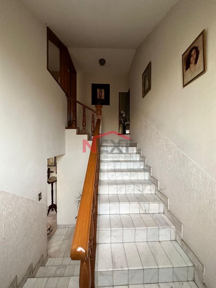 House for sale, Col. Raquet Club
